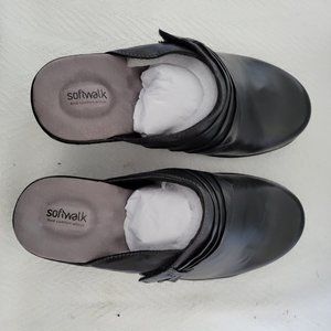 Brand New Softwalk Clogs 6WW